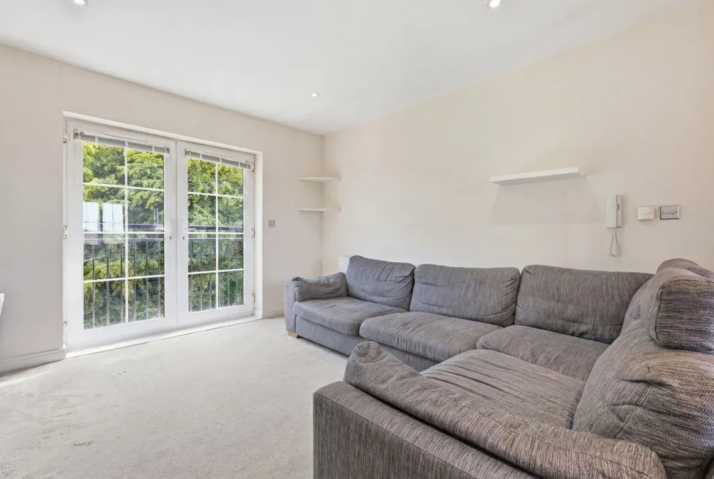 Priestley Road, Stevenage, photo 14
