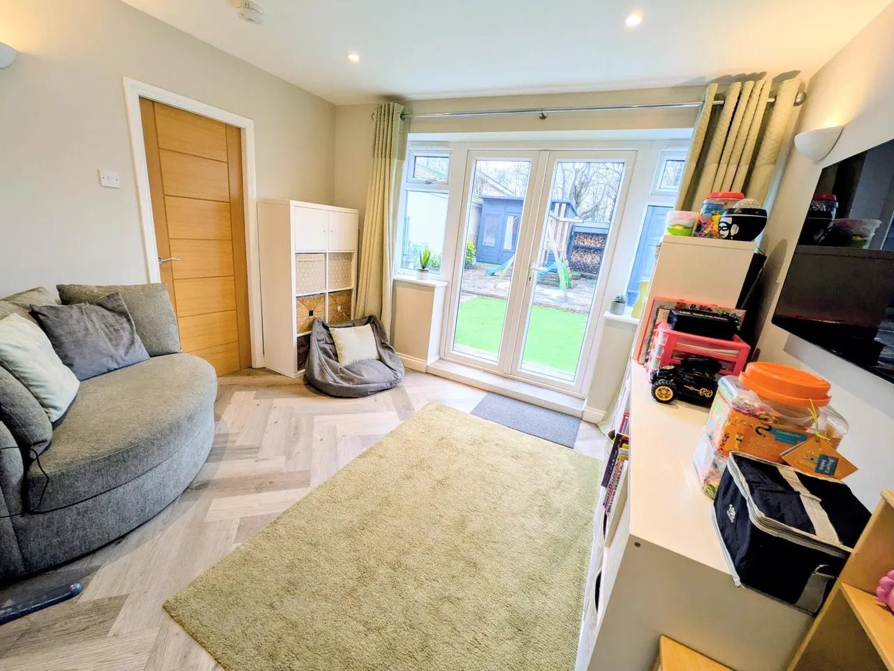 Hodgson Lane, Drighlington, BD11, photo 6