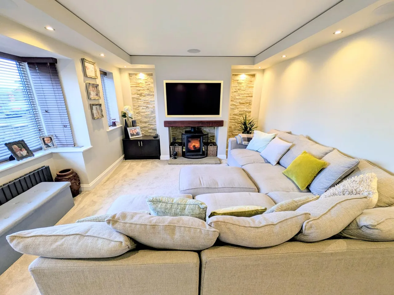 Hodgson Lane, Drighlington, BD11, photo 12