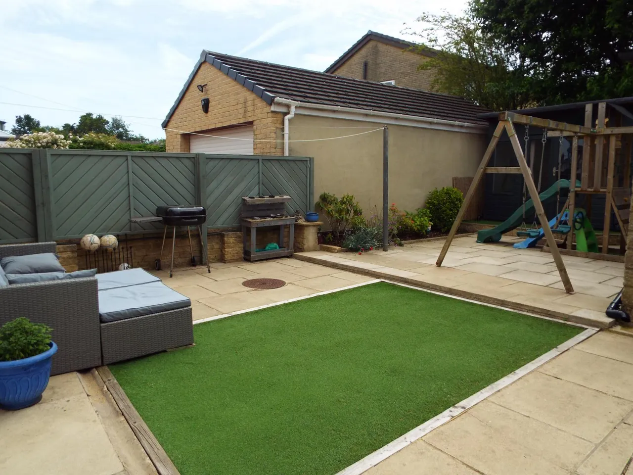 Hodgson Lane, Drighlington, BD11, photo 27