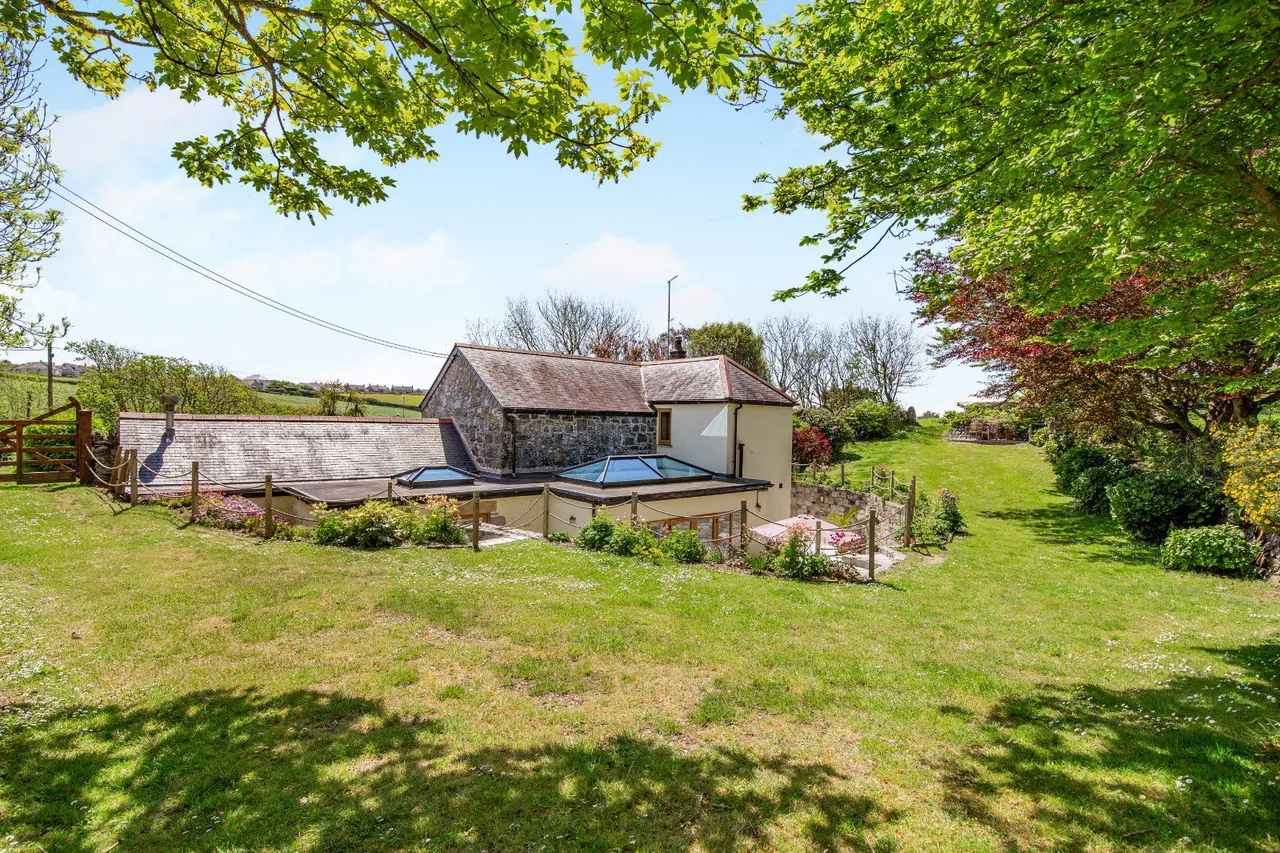 3 bed house for sale, Laflouder Lane, Mullion, TR12