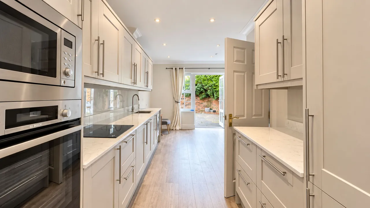 Millfield Court, Hale, WA15, photo 5