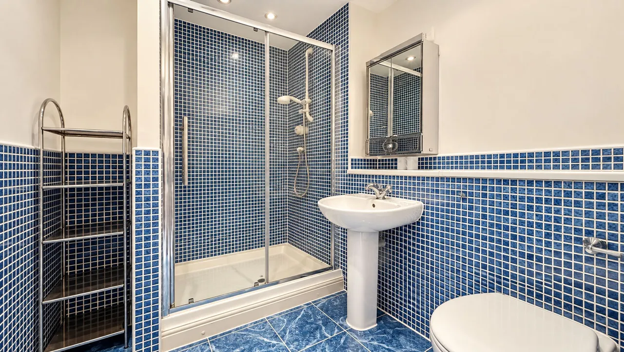 Millfield Court, Hale, WA15, photo 11