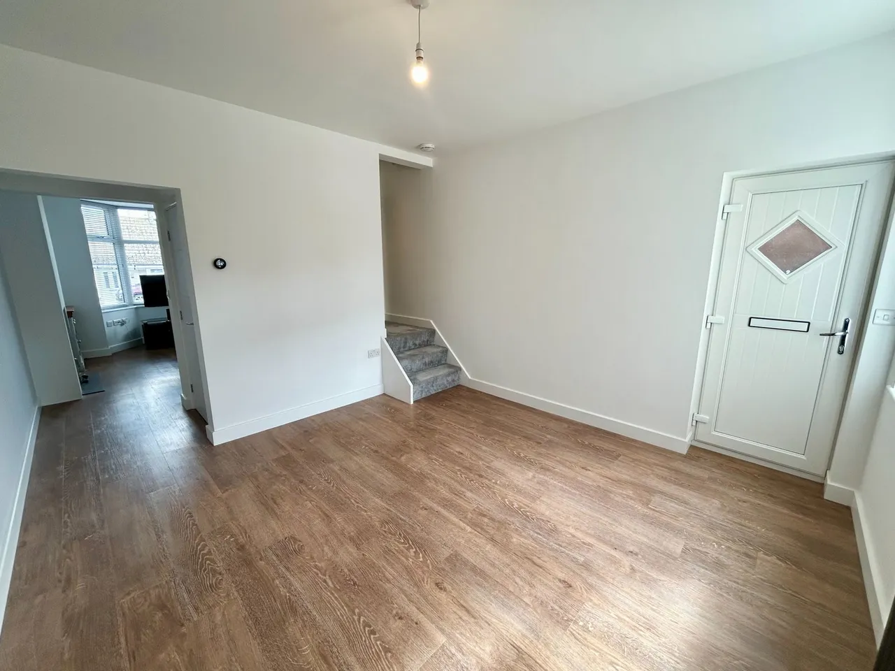 Gresley Wood Road, Church Gresley, Swadlincote, DE11 9QN, photo 4