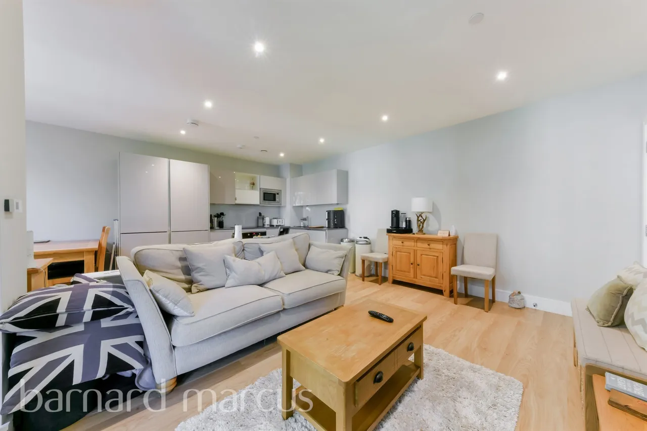 Plough Lane, London, SW17, photo 10