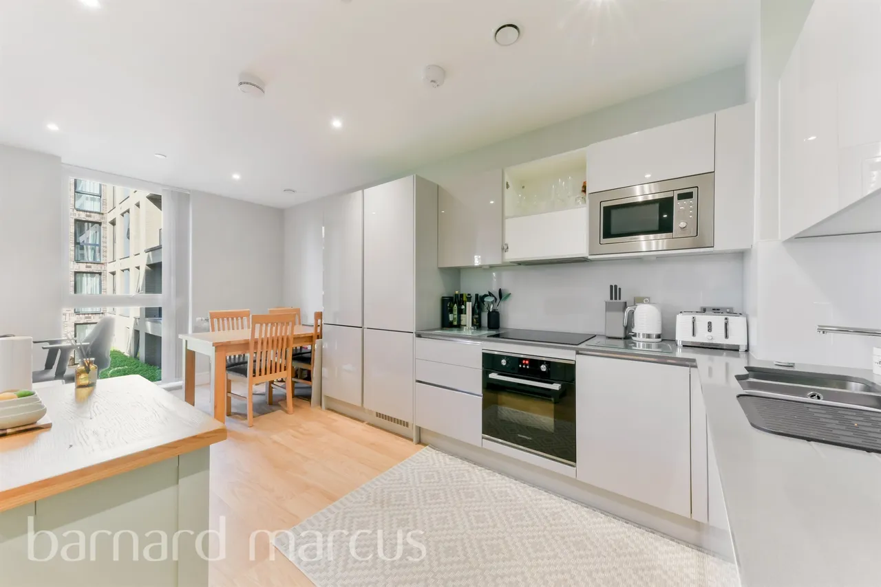 Plough Lane, London, SW17, photo 2