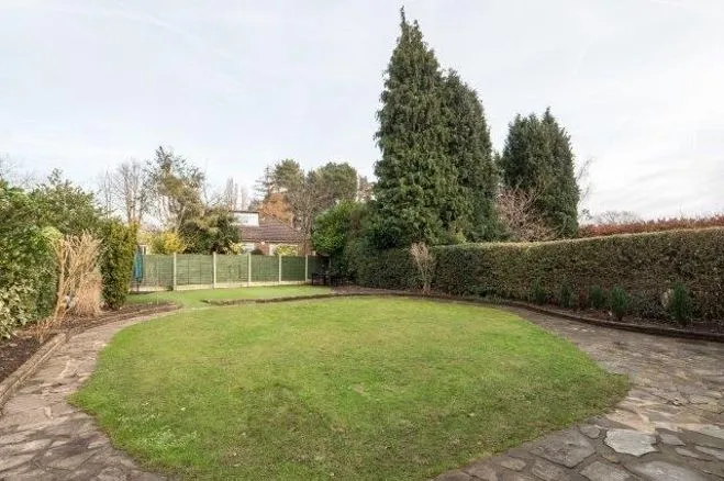 High Elm Road, Altrincham, WA15, photo 2