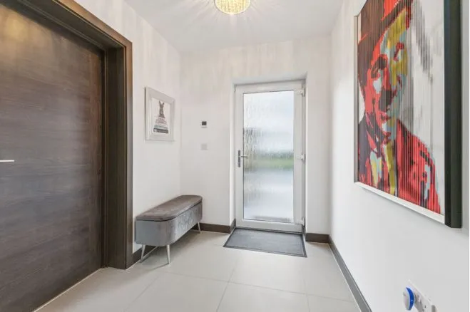 Stanley Kubrick Road, Uxbridge, UB9, photo 8