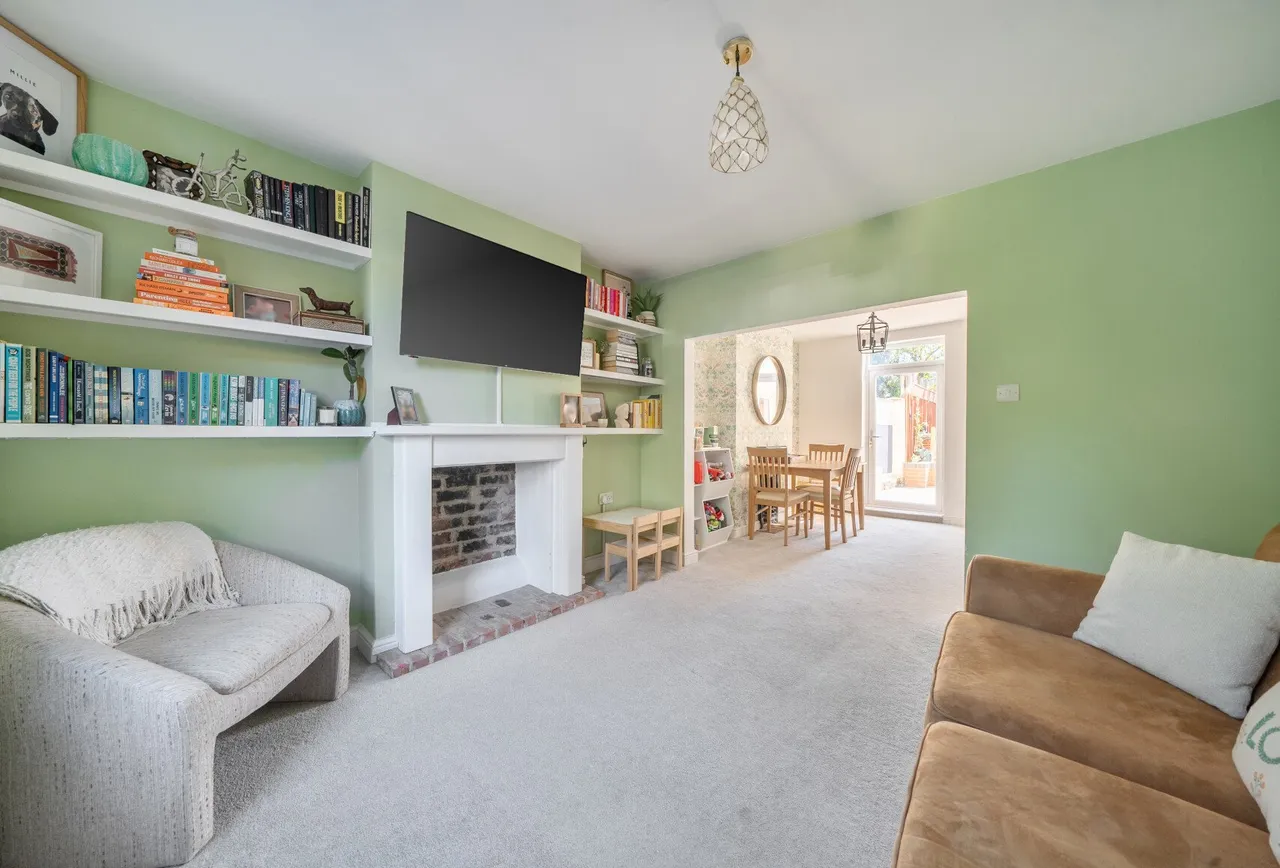 Gloucester Road, Cheltenham, GL51 8NB, photo 3