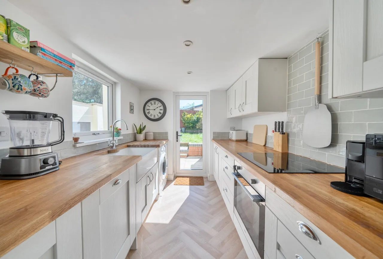 Gloucester Road, Cheltenham, GL51 8NB, photo 5