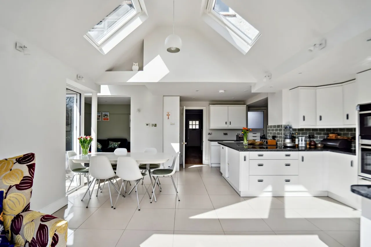 4 bed house for sale — Baring Road, Beaconsfield, HP9