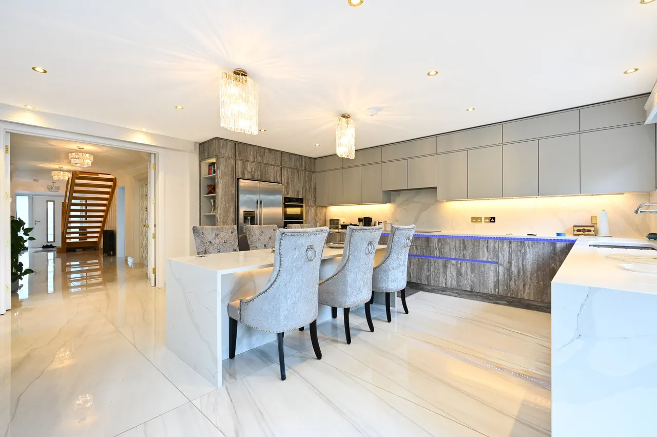 91 Robin Hood Lane, London, photo 4