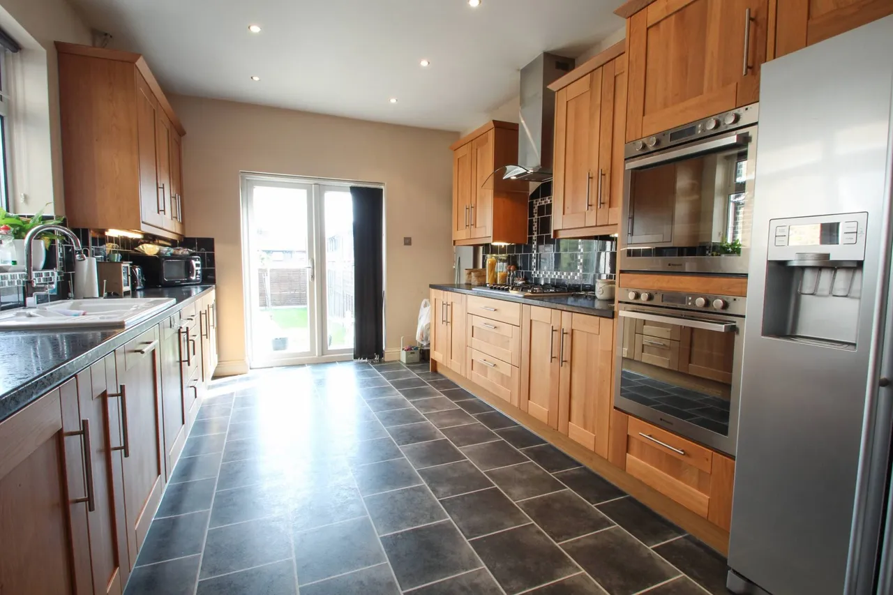 Alexandra Road, Erith, Kent, DA8, photo 6