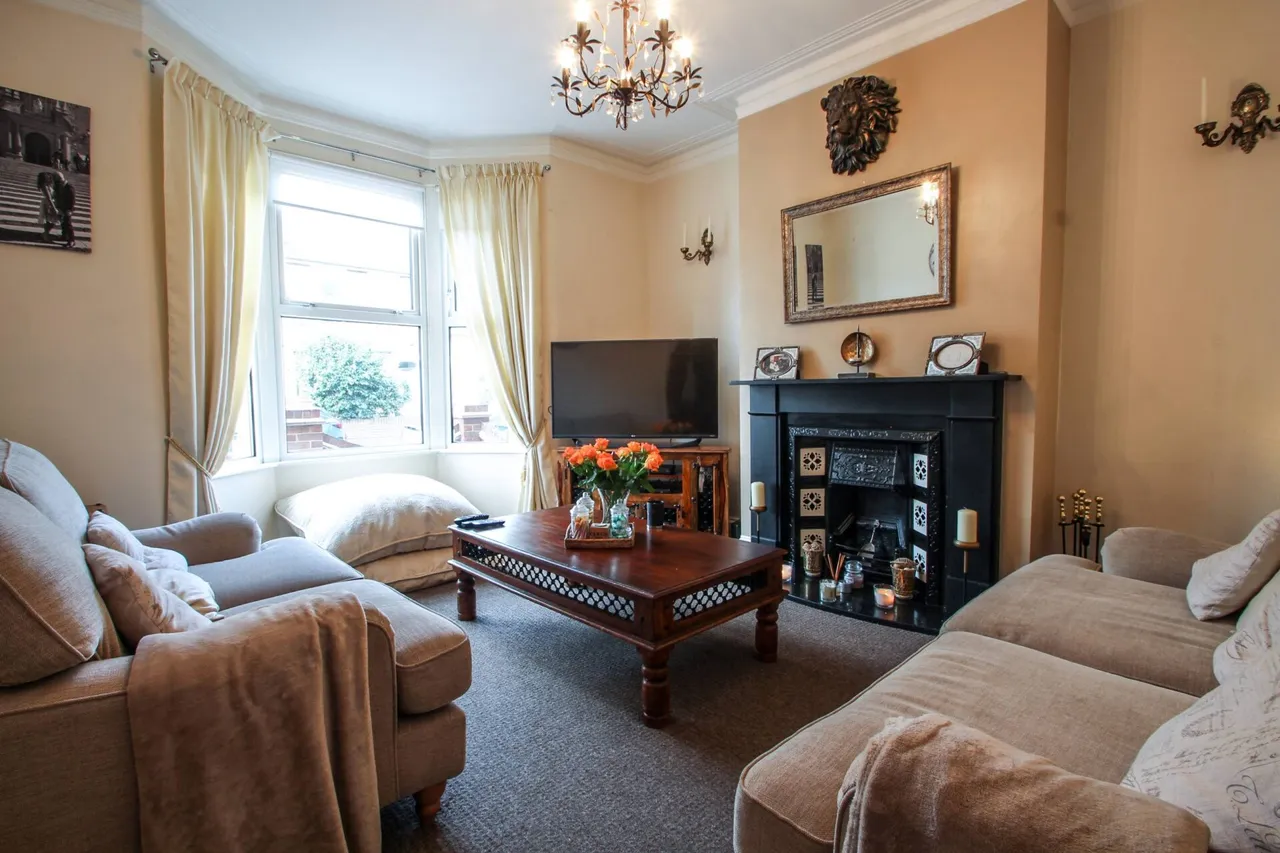 Alexandra Road, Erith, Kent, DA8, photo 2