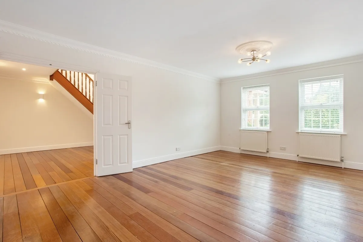 Heath Rise, Virginia Water GU25, photo 2