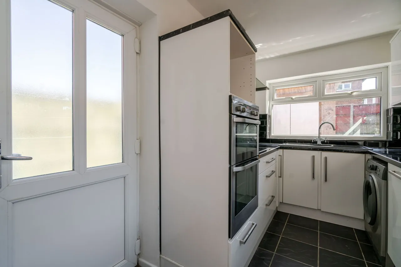 Kilnwick Close, Manchester, M18 7RY, photo 5