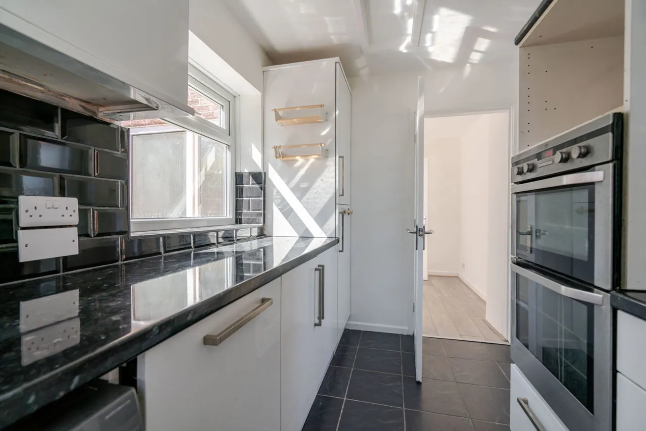 Kilnwick Close, Manchester, M18 7RY, photo 7