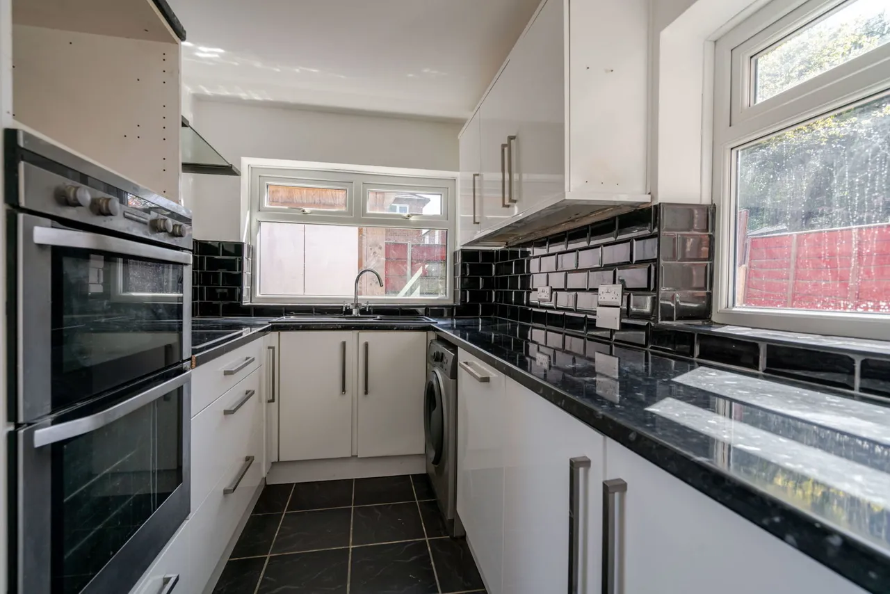 Kilnwick Close, Manchester, M18 7RY, photo 6