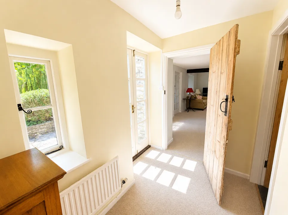 Hermitage Road, Upton, photo 5