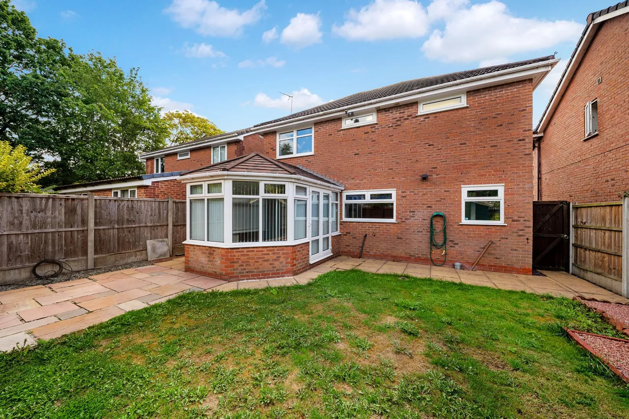 Dorchester Park, Runcorn, WA7 1QA, photo 30