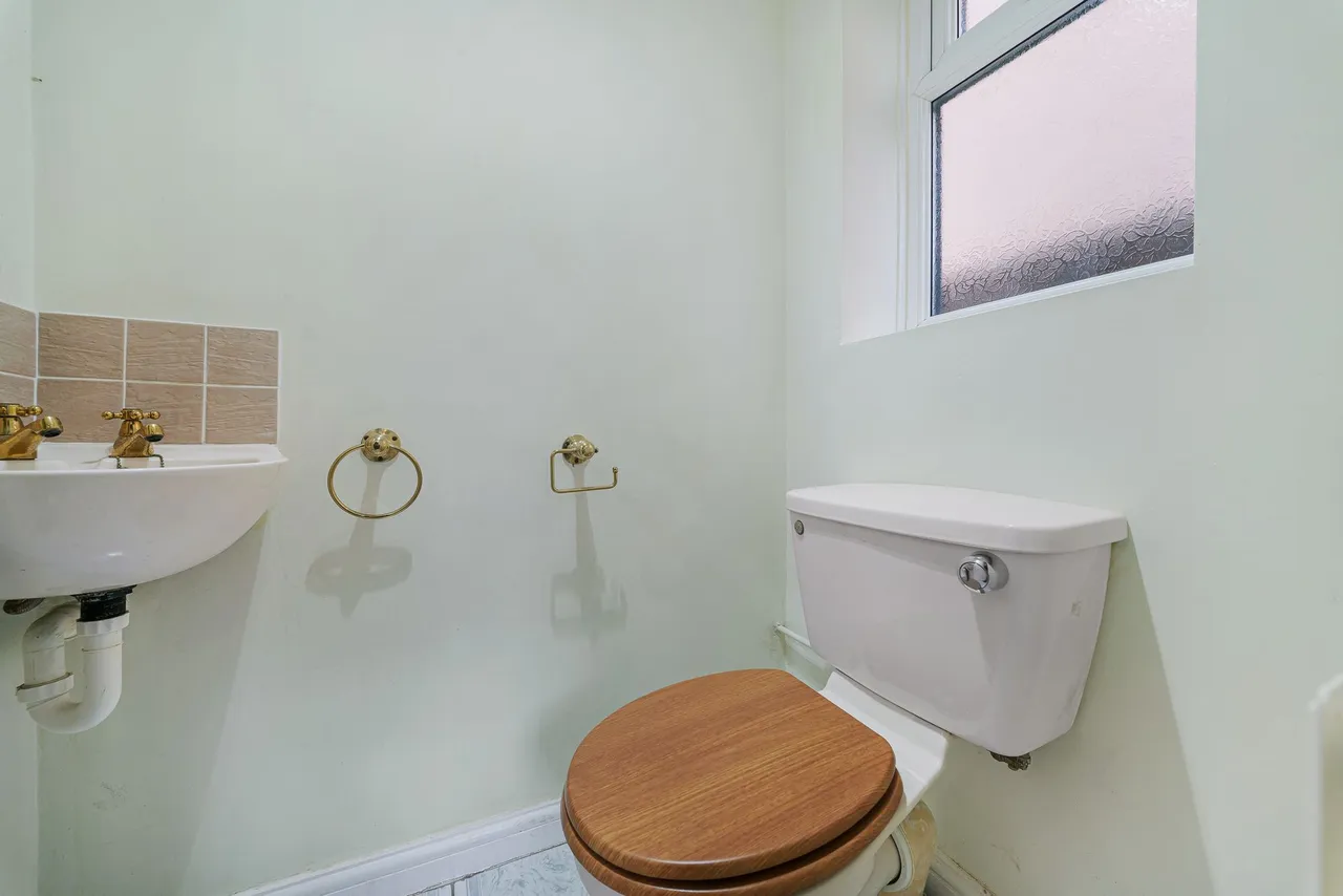 Dorchester Park, Runcorn, WA7 1QA, photo 13