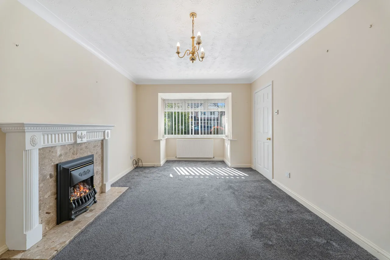 Dorchester Park, Runcorn, WA7 1QA, photo 3