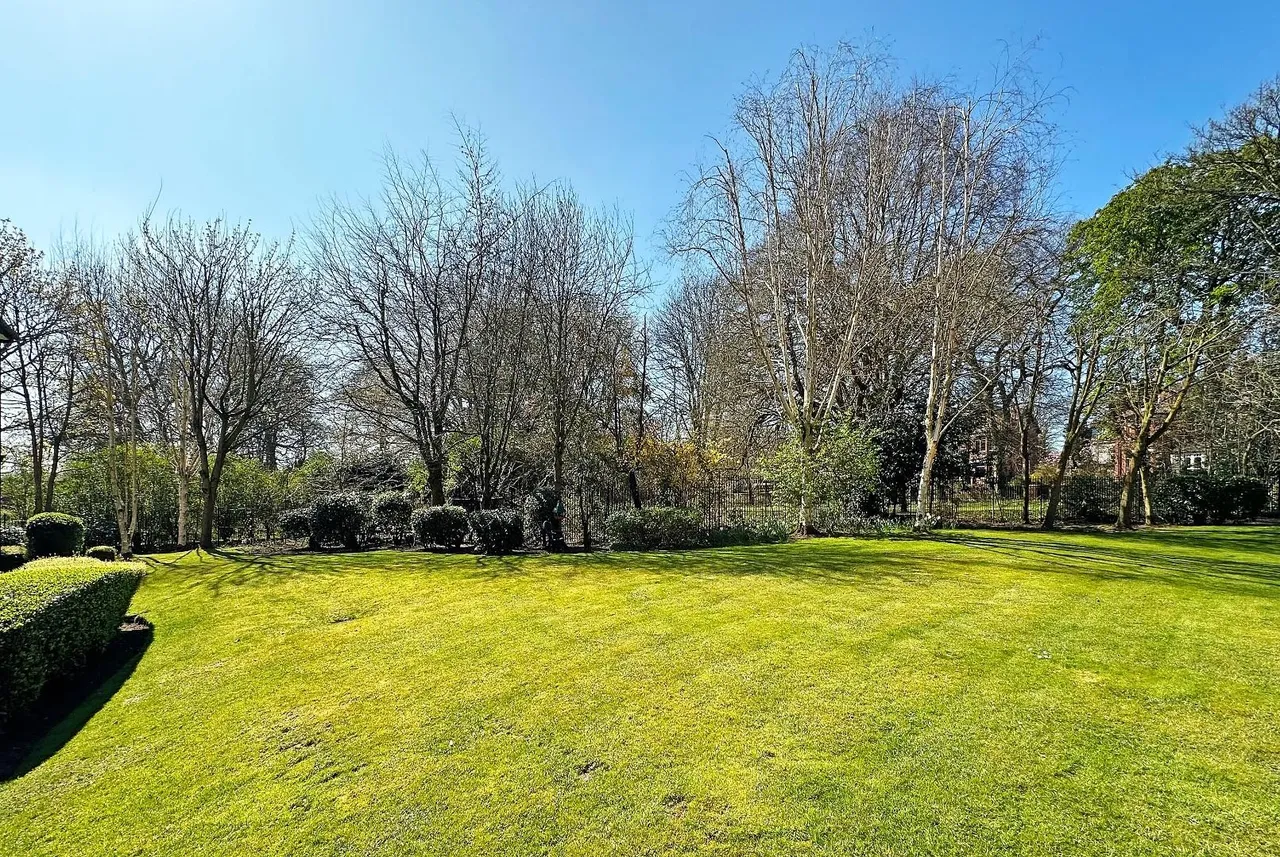 Ashley Road, Altrincham, WA14, photo 24