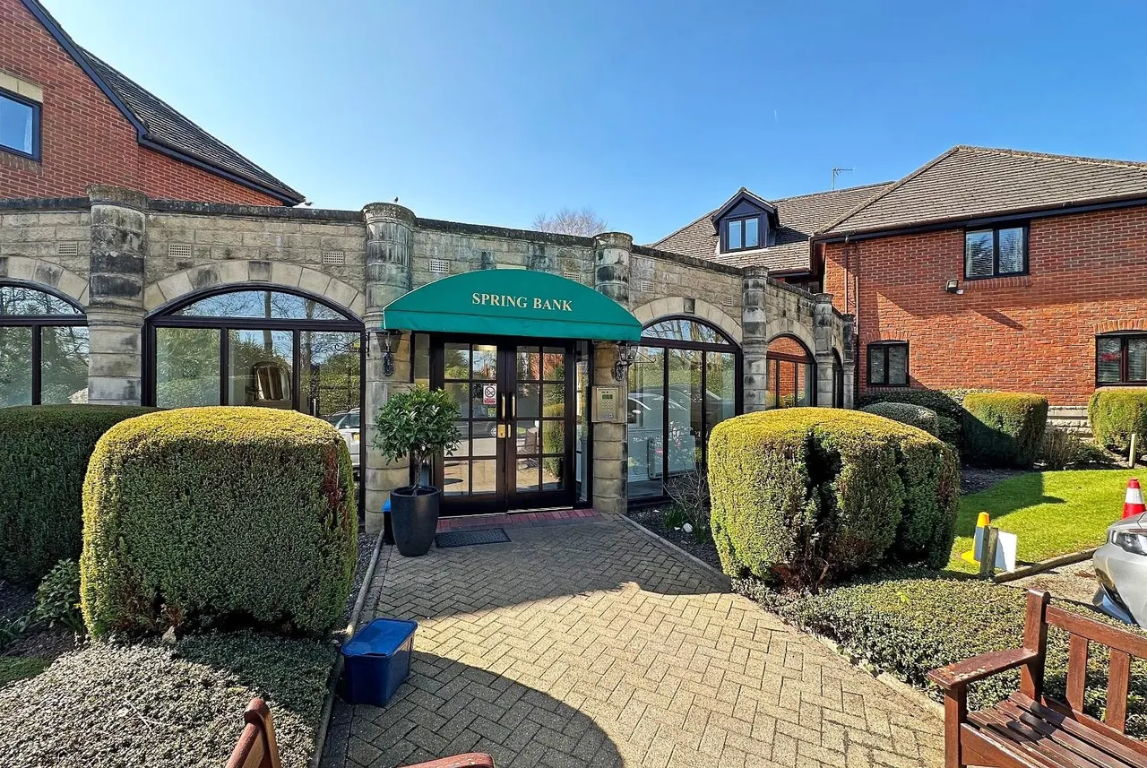 Ashley Road, Altrincham, WA14, photo 20