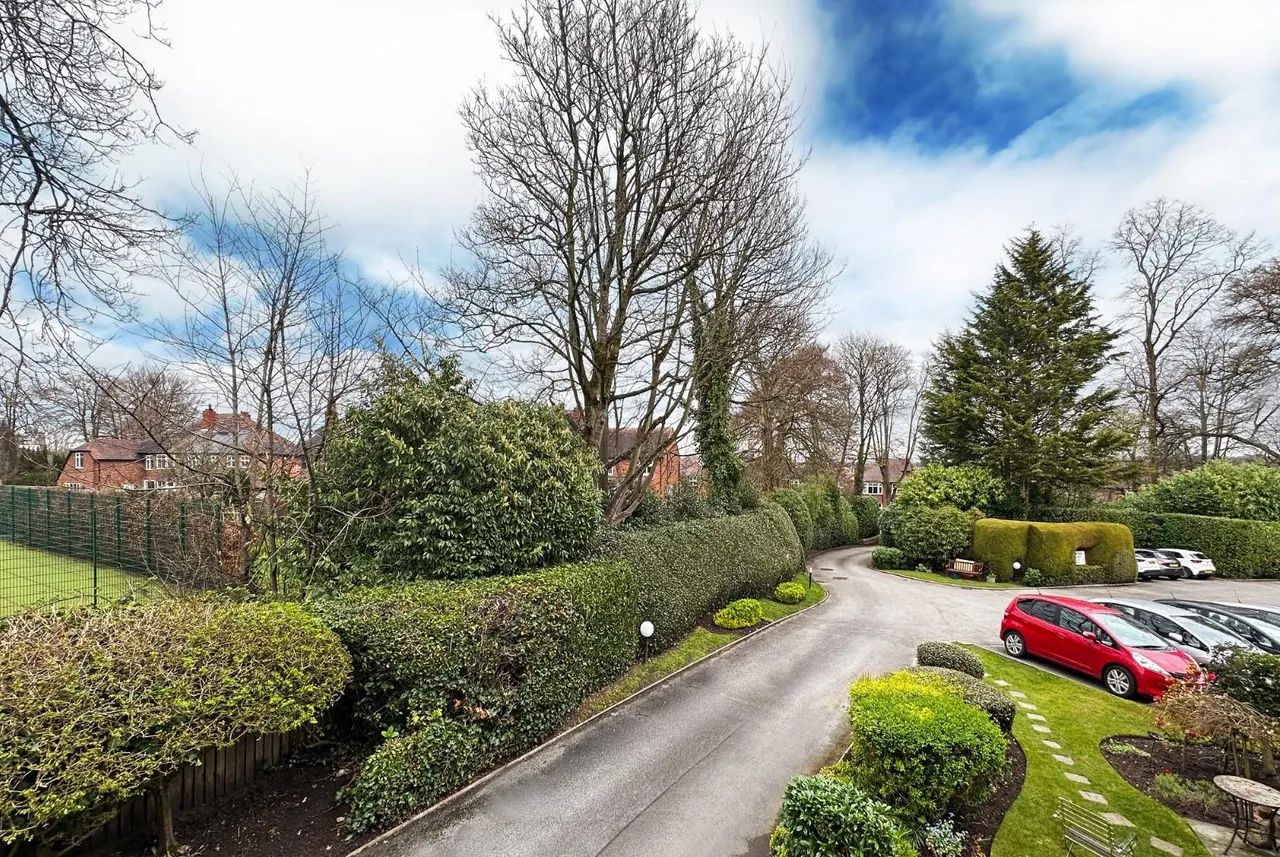 Ashley Road, Altrincham, WA14, photo 7