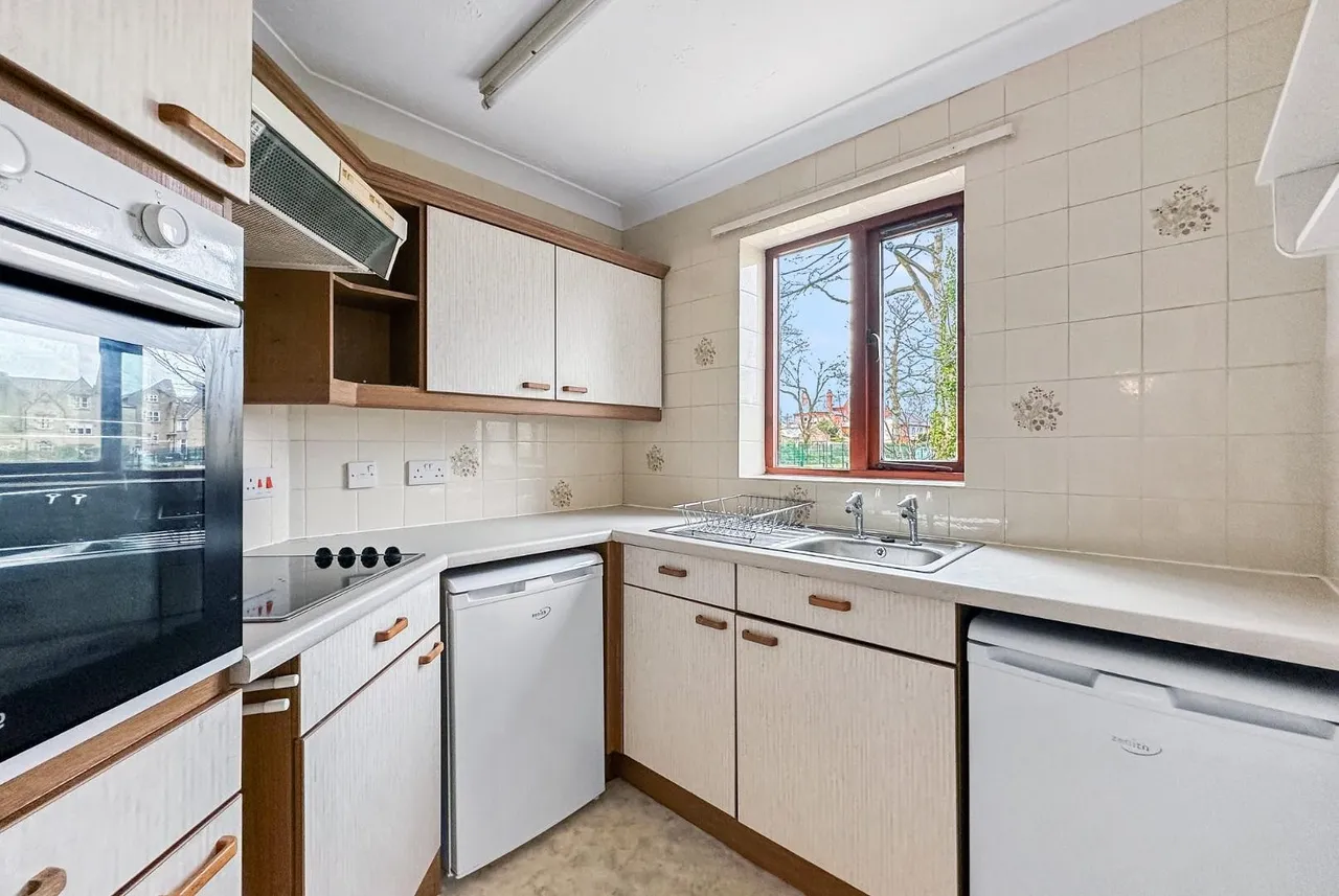Ashley Road, Altrincham, WA14, photo 8