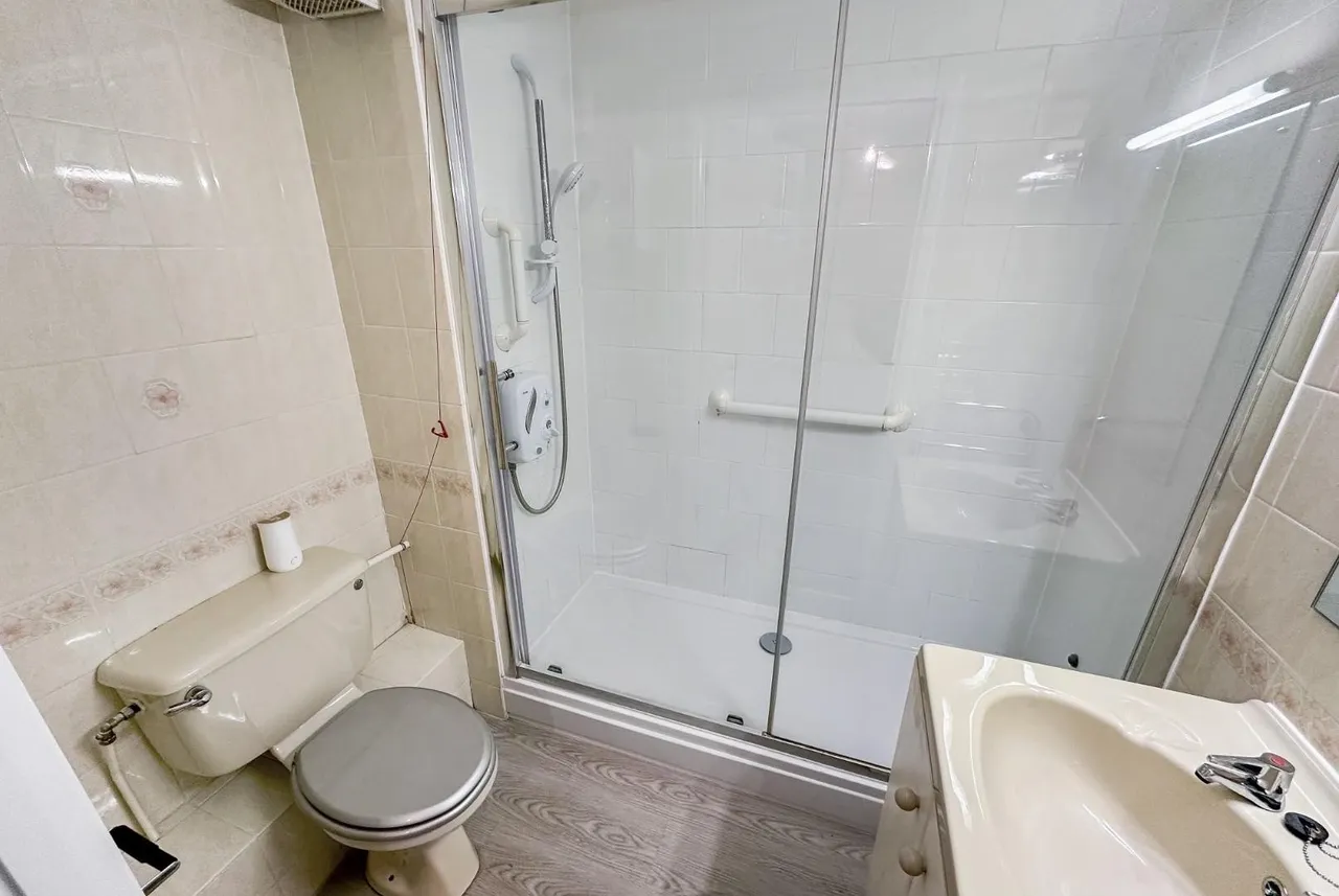 Ashley Road, Altrincham, WA14, photo 13