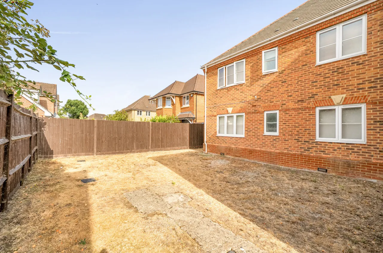 Little Horse Close, Earley, Reading, Berkshire, RG6 7HL, photo 14