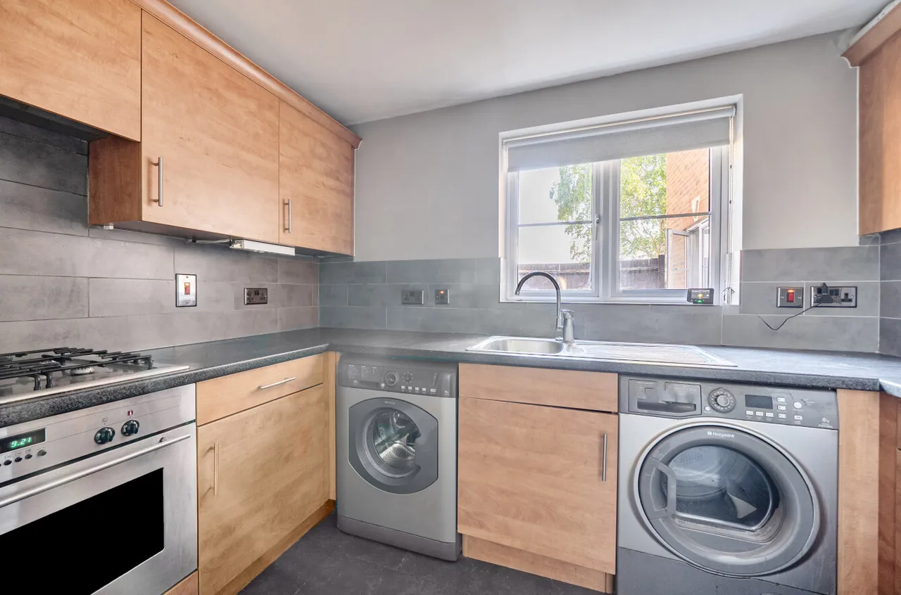 Little Horse Close, Earley, Reading, Berkshire, RG6 7HL, photo 5