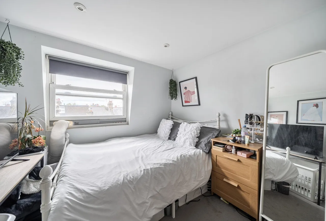 Trewint Street, London, SW18 4HB, photo 11