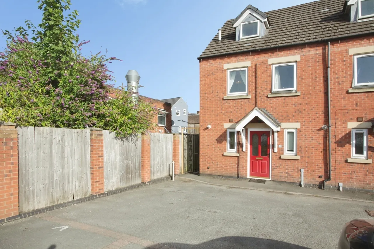 Bottrill Court, Nuneaton, Warwickshire, CV11, photo 18