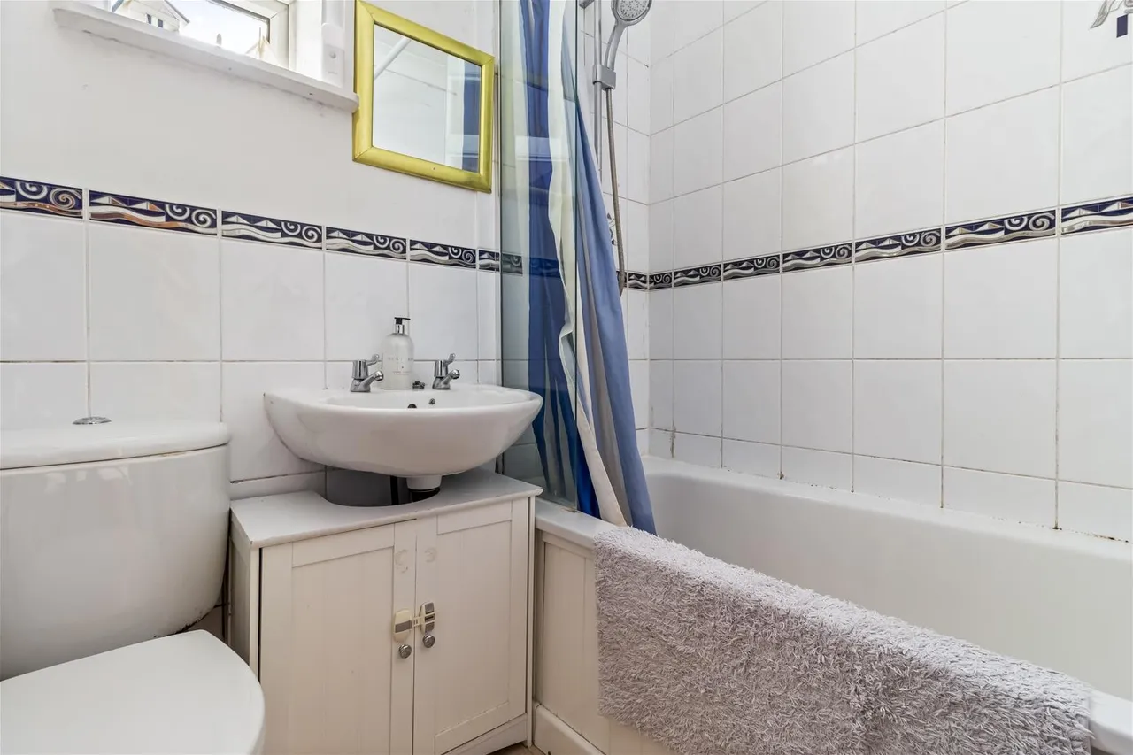 Goring Road, Goring-By-Sea, Worthing, photo 16
