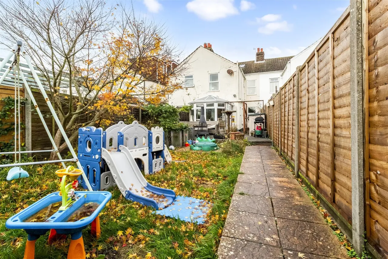 Goring Road, Goring-By-Sea, Worthing, photo 13