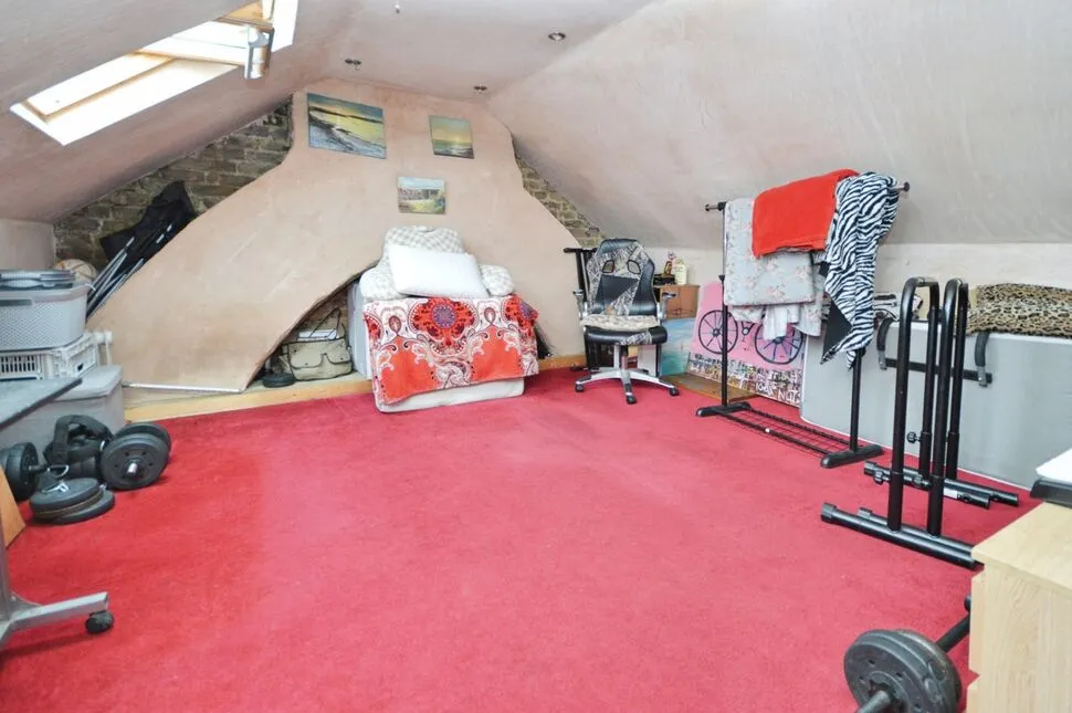 Argyle Avenue, Hounslow, TW3, photo 8