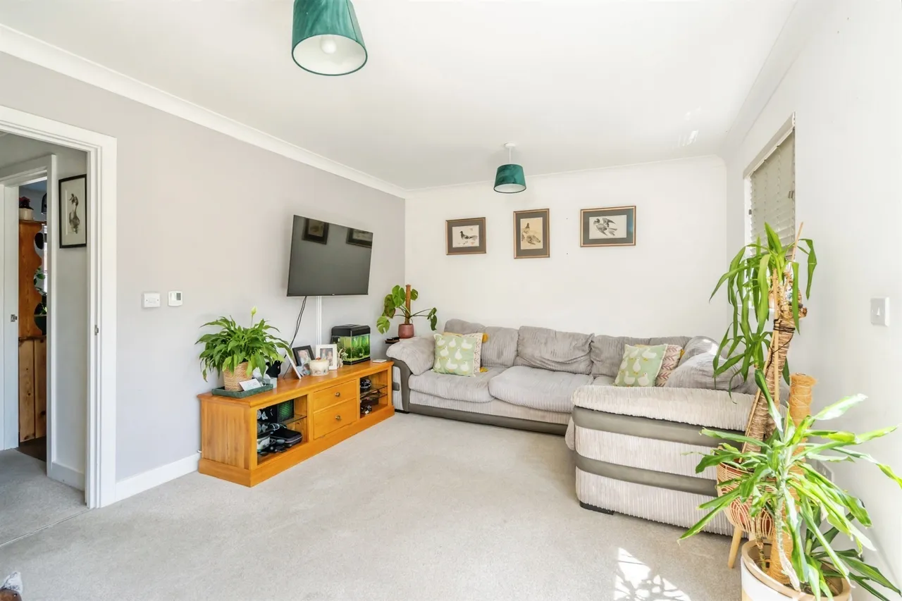 Stoney Meadow, North Mundham, PO20, photo 13