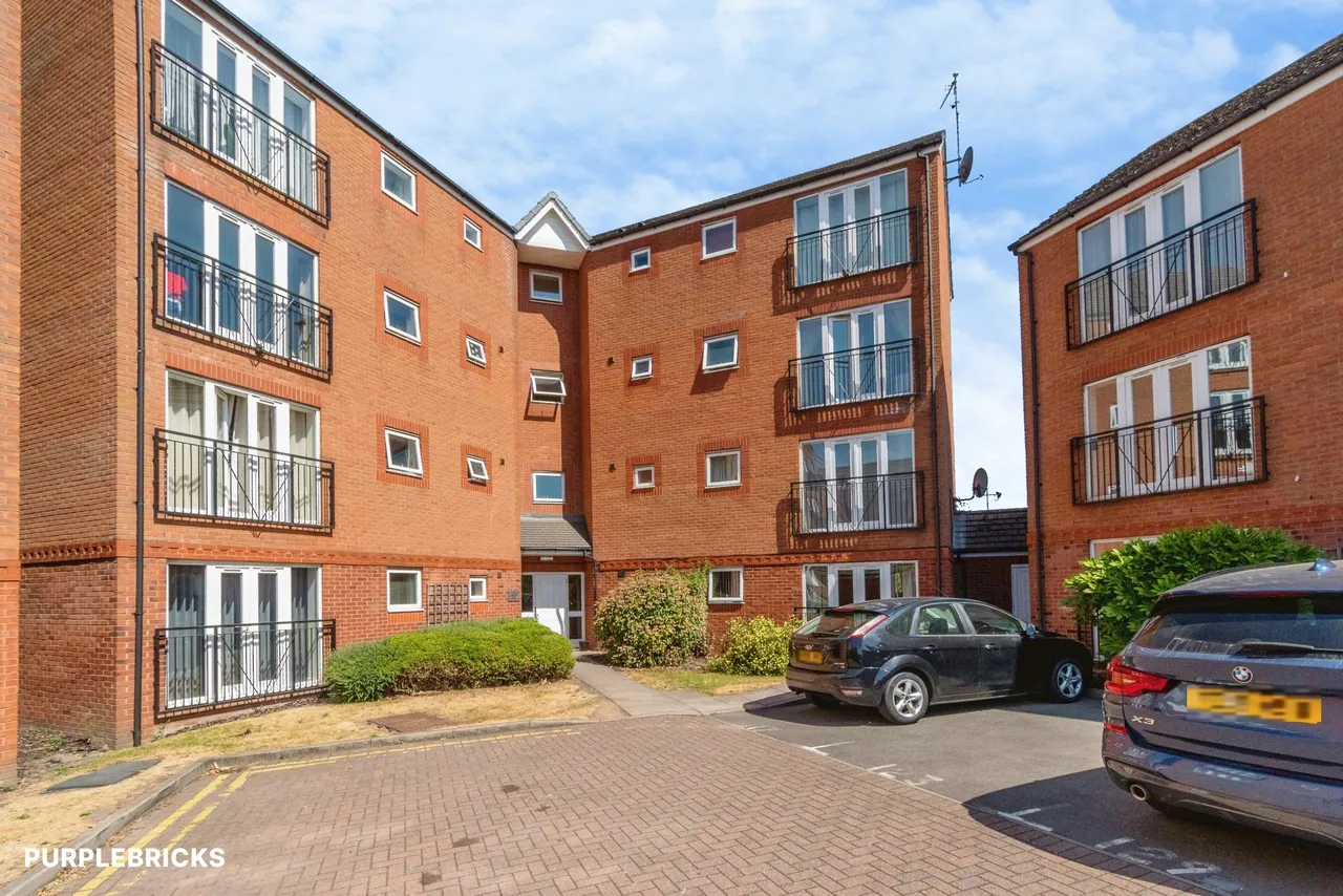 2 bed flat for sale, Terret Close, Walsall, WS1