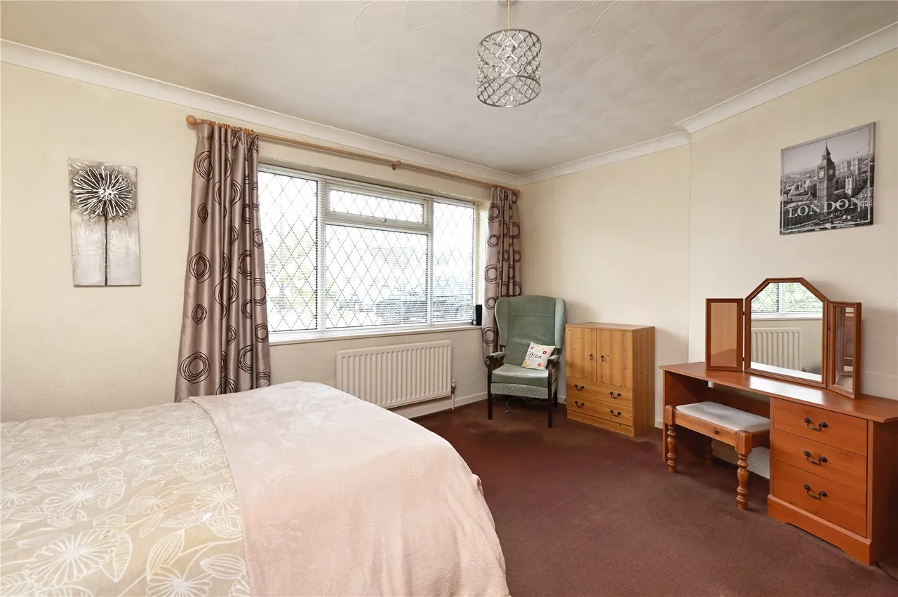 Southlands Close, Ash, Guildford, Surrey, GU12 6NH, photo 8