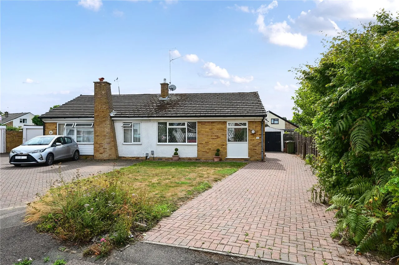 2 bed house for sale — Southlands Close, Ash, Guildford, Surrey, GU12 6NH