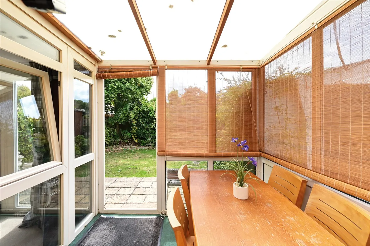 Southlands Close, Ash, Guildford, Surrey, GU12 6NH, photo 4
