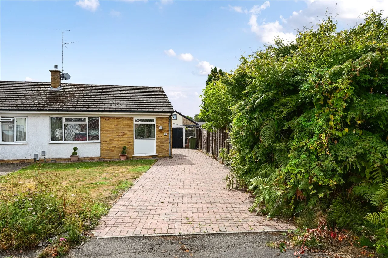 Southlands Close, Ash, Guildford, Surrey, GU12 6NH, photo 12