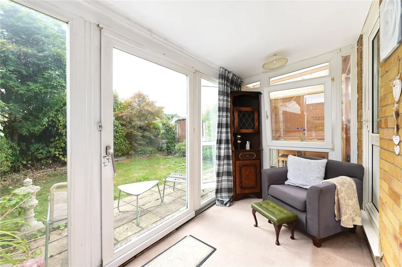 Southlands Close, Ash, Guildford, Surrey, GU12 6NH, photo 6