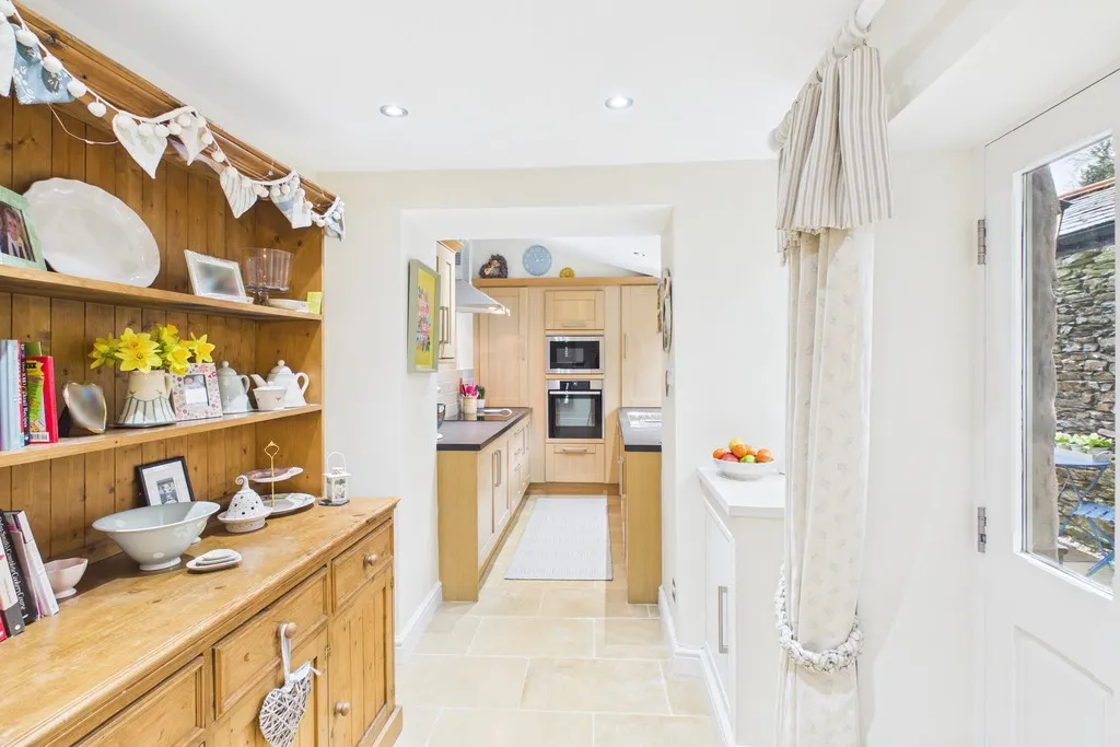 Oldfield Road, Windermere, LA23, photo 5