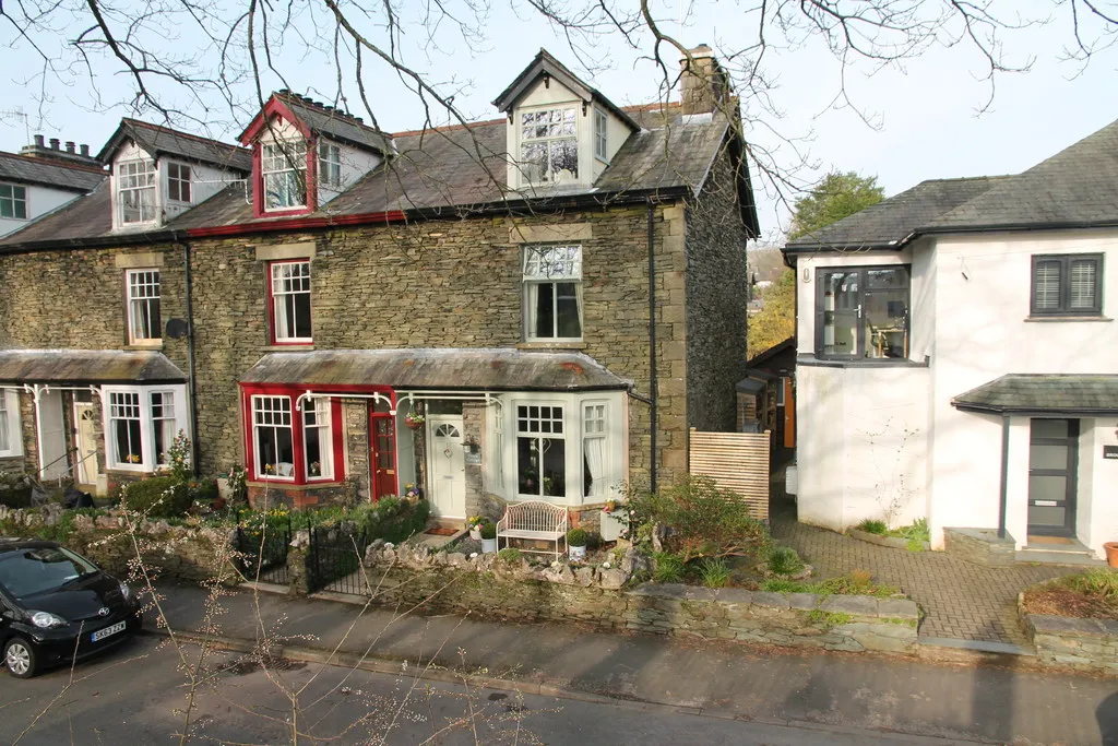 3 bed house for sale, Oldfield Road, Windermere, LA23