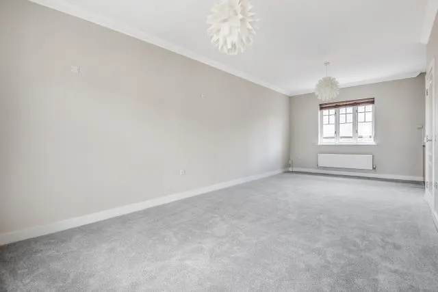 Quakers Court, Abingdon, OX14, photo 2