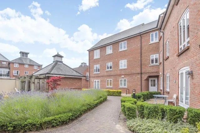 Quakers Court, Abingdon, OX14, photo 10