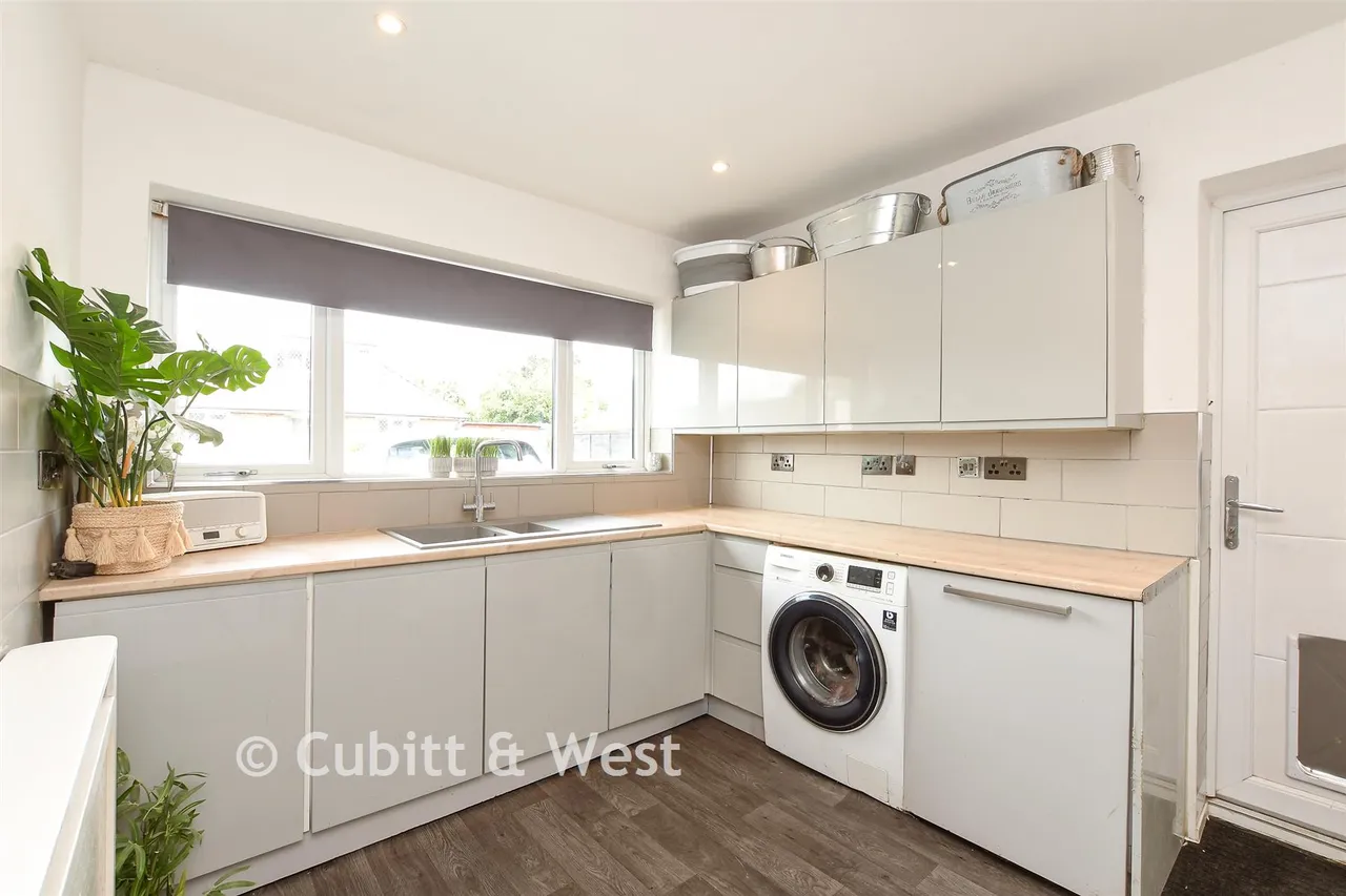 Woodroyd Gardens, Horley, RH6, photo 6